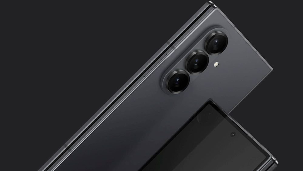 Galaxy Z Fold 7 Design