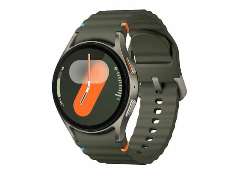 Samsung Galaxy Watch8 running One UI 8 Watch update on Wear OS 6